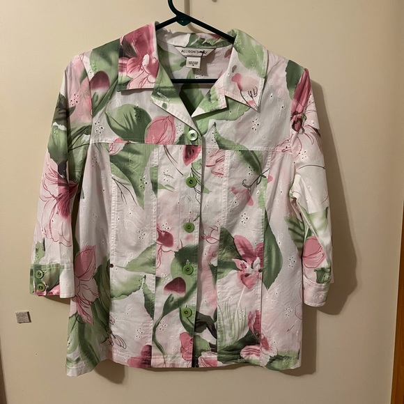 Cropped flowered spring jacket by Allison Daley. Size 8. polyester. - Picture 1 of 7